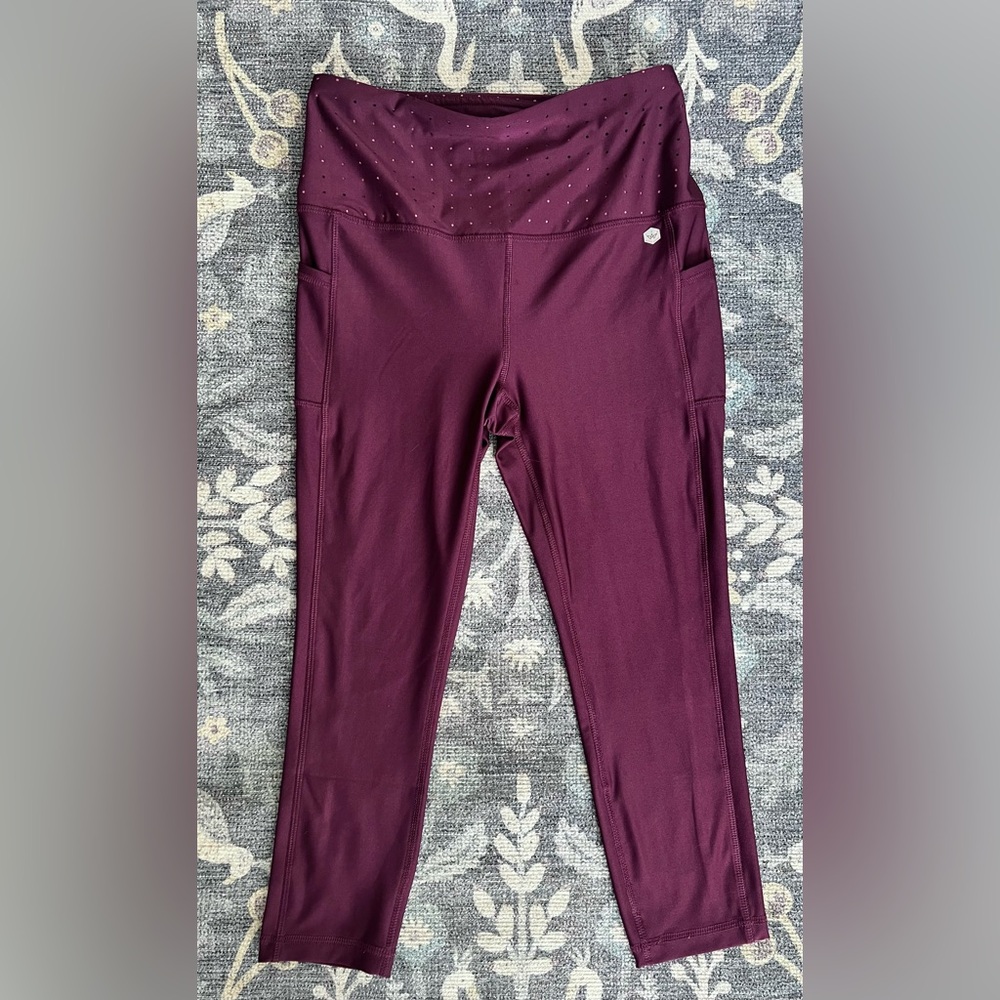 Active Queens Purple High-Waisted cropped Leggings